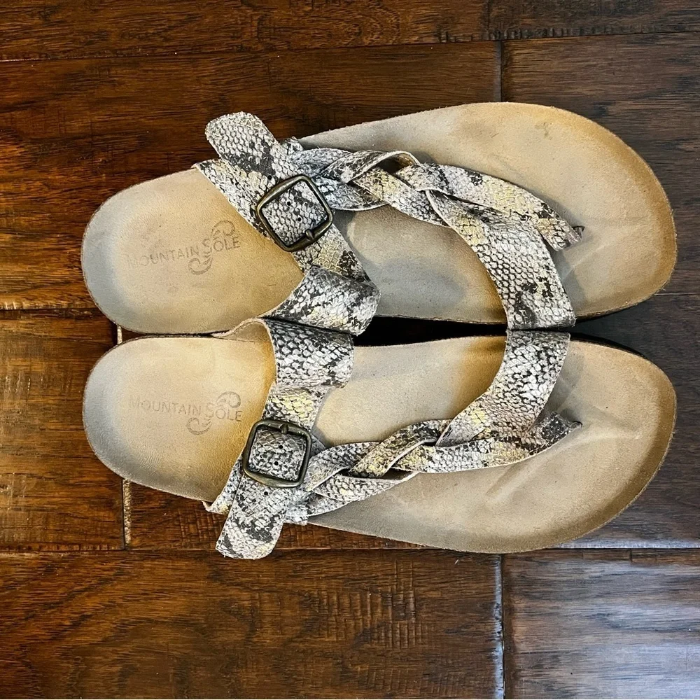 Mountain Sole Snakeskin Pattern Braided Footbed Sandals Size 10